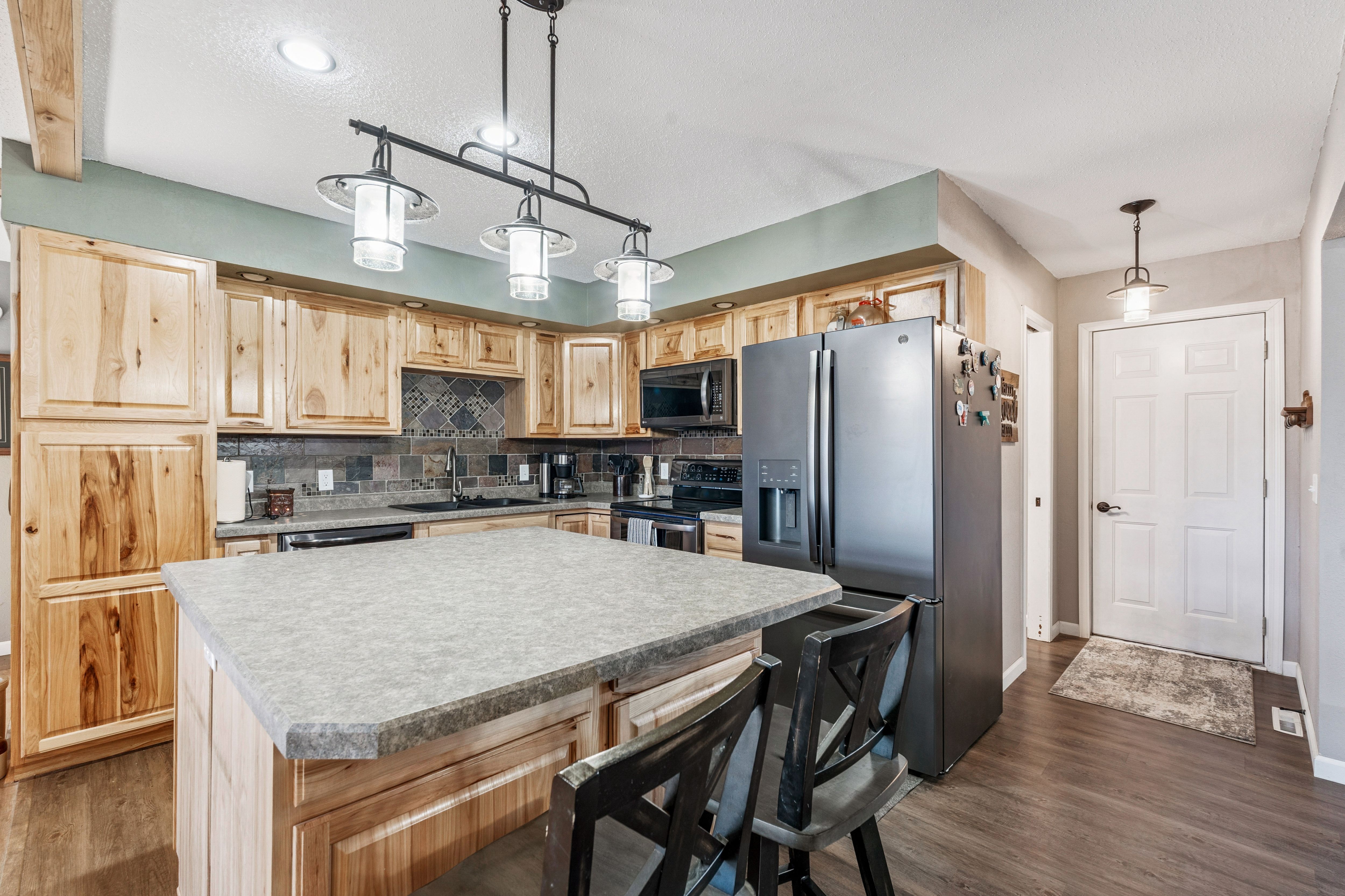 Listing Photo: 09-122 1422 Hwy S56